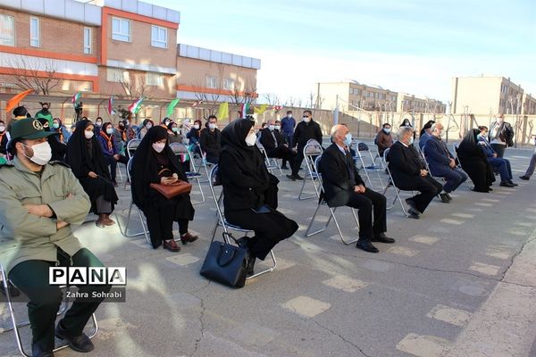 طنین انداز شدن زنگ انقلاب اسلامی درآموزشگاه شهید اورکی اسلامشهر