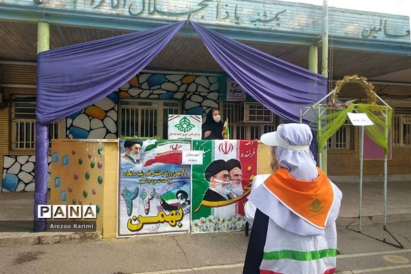 آیین نواختن زنگ انقلاب در مدارس ناحیه یک اهواز