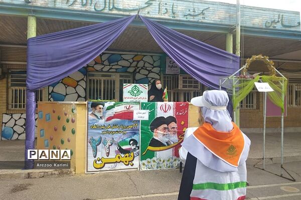 آیین نواختن زنگ انقلاب در مدارس ناحیه یک اهواز