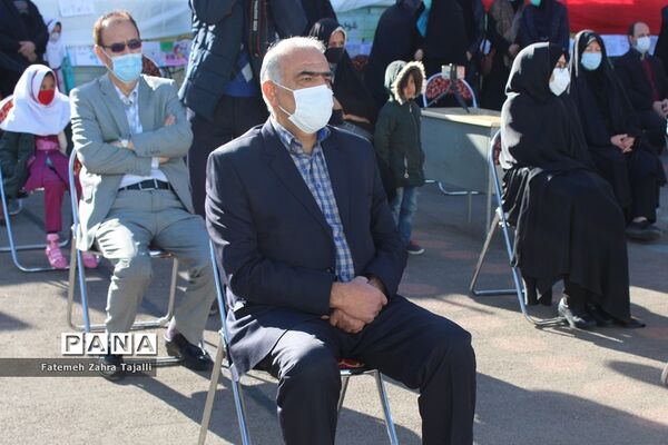 آیین نواختن زنگ انقلاب در مدرسه شهید طنانی خیرآباد