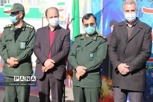 آیین نواختن زنگ انقلاب در مدرسه شهید طنانی خیرآباد
