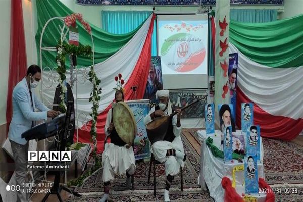 آیین نواختن زنگ انقلاب درآموزشگاه معرفت شهرستان بیرجند