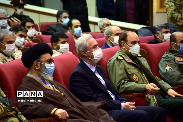 مراسم آغاز دهه فجر و سالروز ورود امام خمینی(ره) به میهن در مصلی بزرگ تبریز