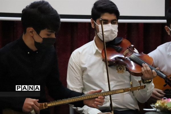 نوای زنگ انقلاب در آذربایجان شرقی به صدا در آمد