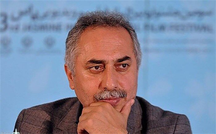 نمی‌توانستیم بنشینیم و نابودی تئاتر را تماشا کنیم‌