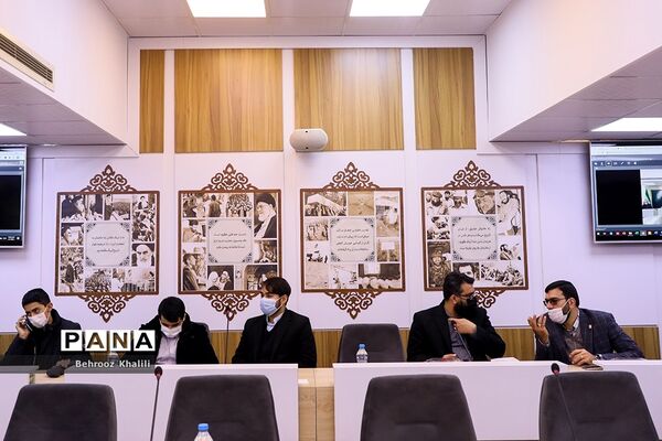 افتتاحیه نهمین دوره نمایشگاه‌های دانش‌آموزی مدرسه انقلاب