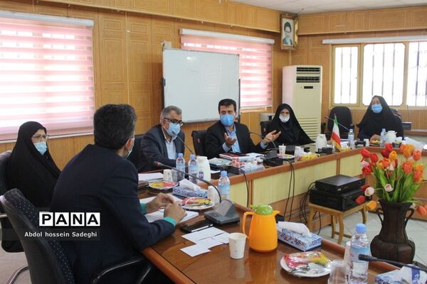 کارگاه کارشناسان ارزیابی عملکرد و پاسخگویی به شکایات شهرستان‌ها و مناطق آموزش و پرورش استان بوشهر