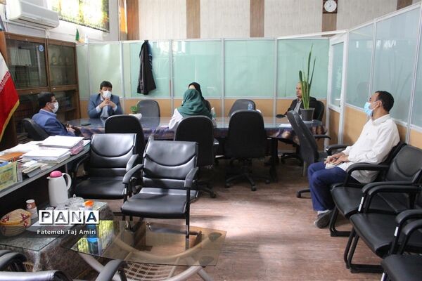 جلسه هم اندیشی کارکنان سازمان دانش‌آموزی استان بوشهر
