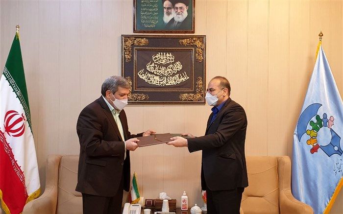 امضای تفاهم‌نامه تأمین بیش از 2500 تبلت برای دانش‌آموزان 2 استان