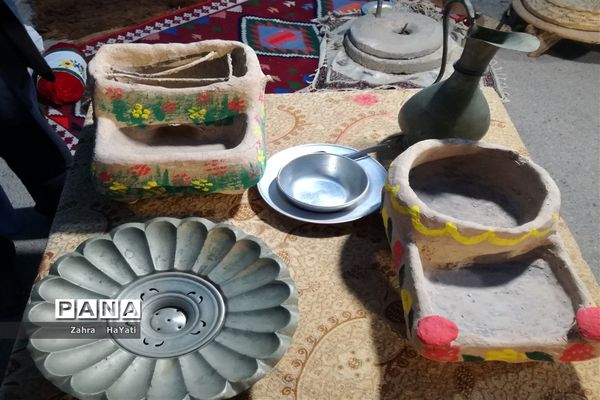 افتتاحیه نمایشگاه فجر در شهرستان امیدیه