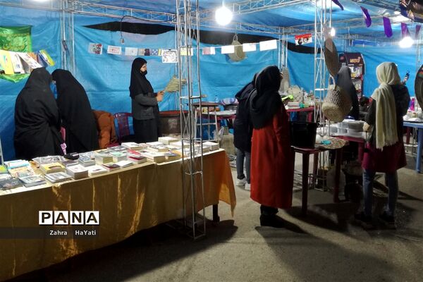 افتتاحیه نمایشگاه فجر در شهرستان امیدیه