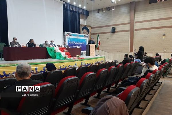 نشست پرسش و پاسخ شورای دانش آموزی از مسئولان ملارد