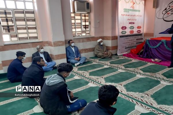 تجلیل ازنخبگان قرآنی دردارالقرآن ابرار شهرستان حمیدیه