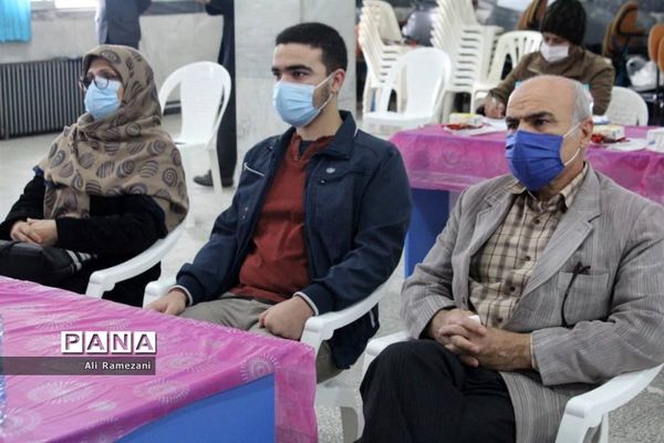 تجلیل از رتبه‌های برتر کنکور سراسری در قائم‌شهر