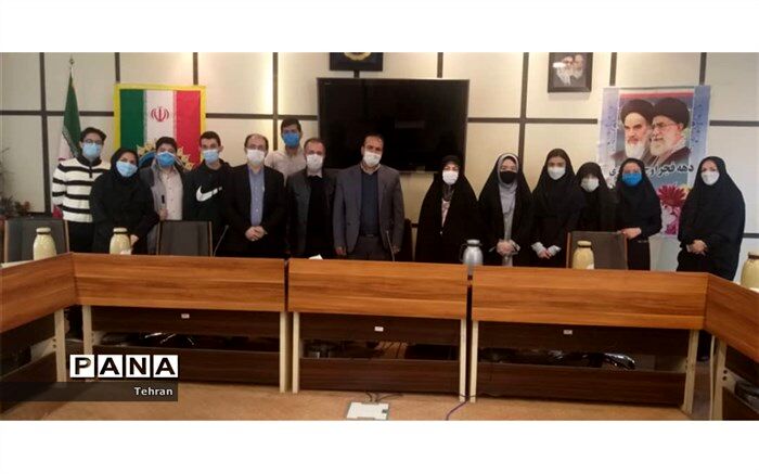 اعضای مجلس دانش آموزی، مشاوران مدیران منطقه هستند