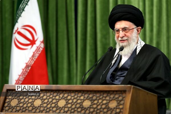 نشست تصویری رهبر انقلاب اسلامی با جمعی از مداحان به‌مناسبت سالروز ولادت حضرت زهرا(س)
