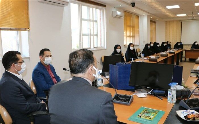 مادر بودن بالا ترین جایگاه و شانیت یک زن است