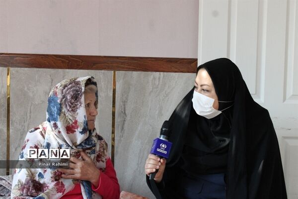 بازدید مدیرکل بهزیستی آذربایجان شرقی به مناسبت روز مادر از خانه سالمندان