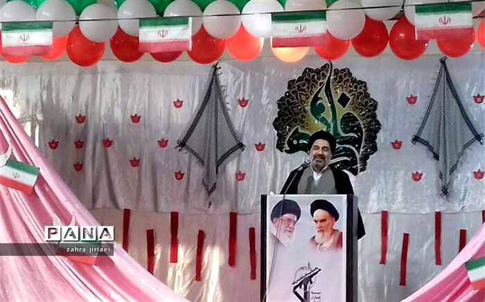 نظام مقدس جمهوری اسلامی به زن عزت بخشید