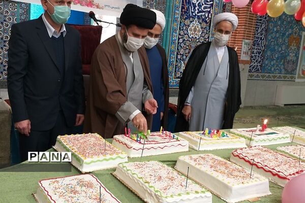 جشن‌تولد ۴۰ کودک‌نیازمند مصادف با میلاد حضرت‌زهرا(س) در پردیس
