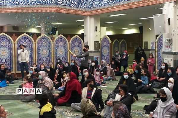 جشن‌تولد ۴۰ کودک‌نیازمند مصادف با میلاد حضرت‌زهرا(س) در پردیس