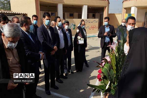 افتتاح چند مدرسه در شهرستان حمیدیه به مناسبت دهه فجر