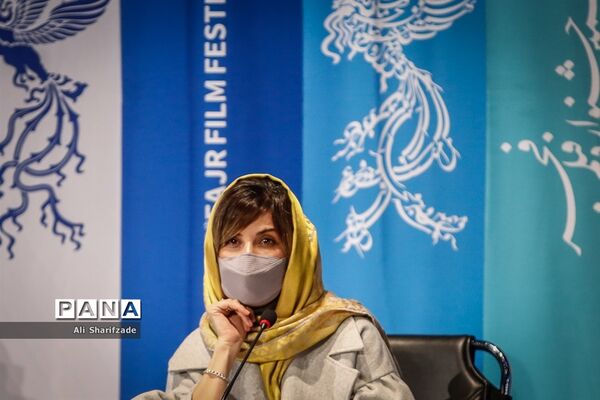 اکران فیلم  "روشن" در سی و نهمین جشنواره فیلم فجر
