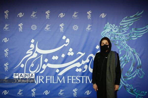اکران فیلم " روزی روزگاری آبادان"  در سی و نهمین جشنواره فیلم فجر