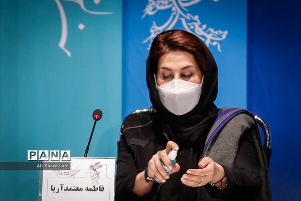 اکران فیلم " روزی روزگاری آبادان"  در سی و نهمین جشنواره فیلم فجر