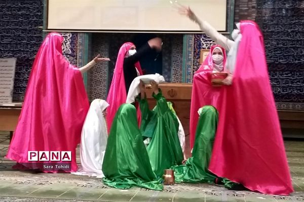 اجرای تئاتر با موضوع تولدحضرت‌فاطمه(س) در پردیس