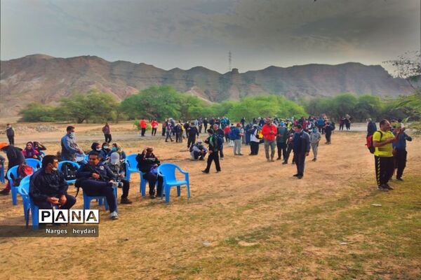 برگزاری همایش مردمی به مناسبت دهه فجر شهرستان امیدیه