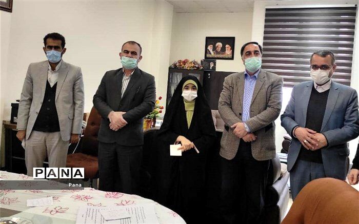قدردانی فرماندار گلوگاه از دانش‌آموز خبرنگار پانا