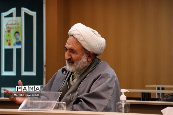 حضور معاون پرورشی و فرهنگی خراسان رضوی  و روسای ادارات داخلی  این حوزه در ناحیه دو مشهد