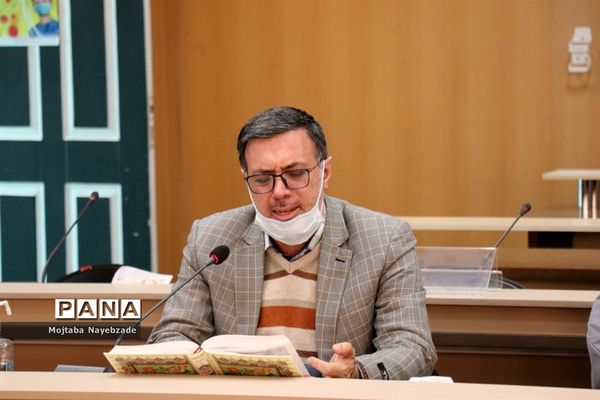 حضور معاون پرورشی و فرهنگی خراسان رضوی  و روسای ادارات داخلی  این حوزه در ناحیه دو مشهد