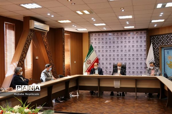 حضور معاون پرورشی و فرهنگی خراسان رضوی  و روسای ادارات داخلی  این حوزه در ناحیه دو مشهد