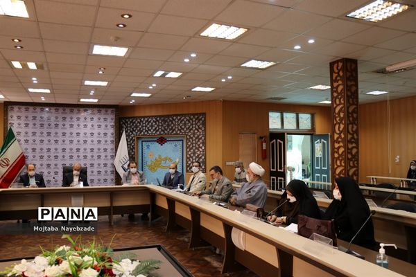 حضور معاون پرورشی و فرهنگی خراسان رضوی  و روسای ادارات داخلی  این حوزه در ناحیه دو مشهد