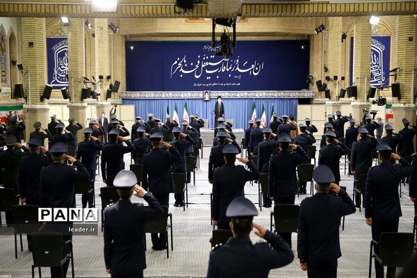 دیدار جمعی از فرماندهان نیروی هوایی و نیروی پدافند هوایی ارتش با رهبر انقلاب