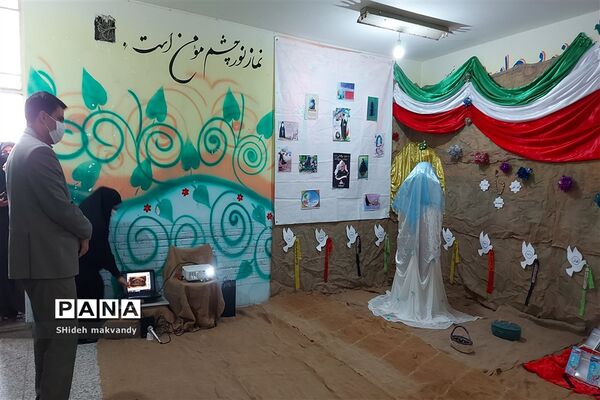برگزاری نمایشگاه حجاب وعفاف  وهنرهای دستی درهنرستان طوبی شهرستان حمیدیه
