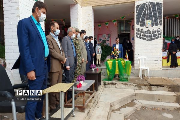 برگزاری نمایشگاه حجاب وعفاف  وهنرهای دستی درهنرستان طوبی شهرستان حمیدیه