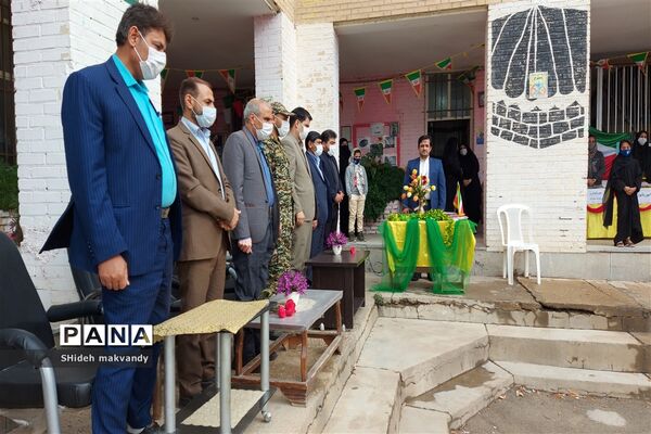 برگزاری نمایشگاه حجاب وعفاف  وهنرهای دستی درهنرستان طوبی شهرستان حمیدیه