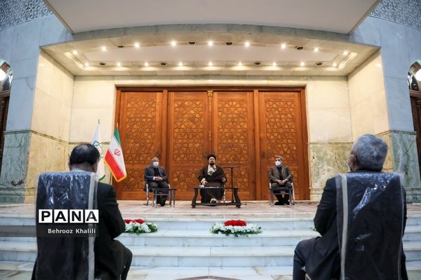 تجدید میثاق اعضای شورا و شهرداری تهران با آرمان‌های امام راحل