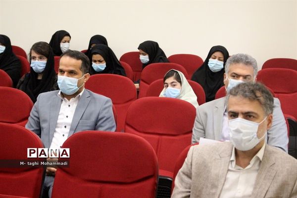 مراسم رونمایی از کتاب هزار نگار در بوشهر