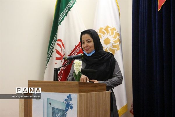 مراسم رونمایی از کتاب هزار نگار در بوشهر