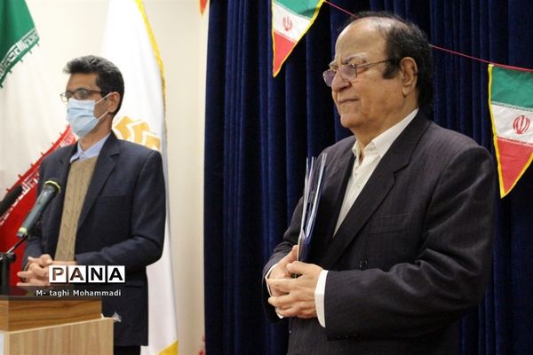 مراسم رونمایی از کتاب هزار نگار در بوشهر