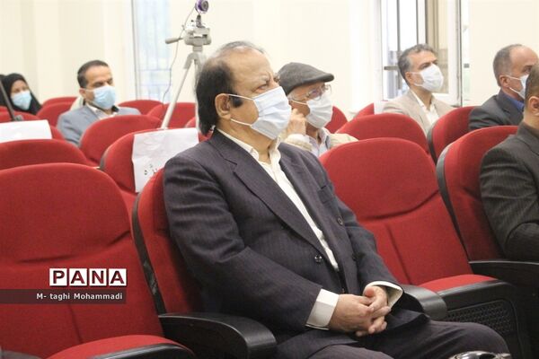 مراسم رونمایی از کتاب هزار نگار در بوشهر