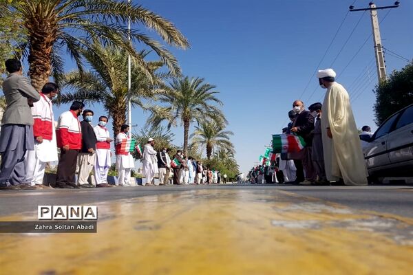 رژه موتورسواران و خودروها به مناسبت دهه فجر در ایرانشهر