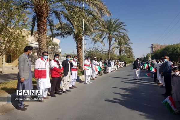 رژه موتورسواران و خودروها به مناسبت دهه فجر در ایرانشهر