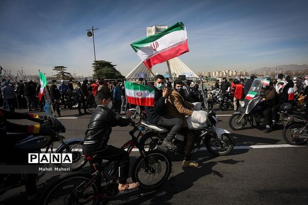 راهپیمایی یوم الله ۲۲ بهمن در تهران- ۲