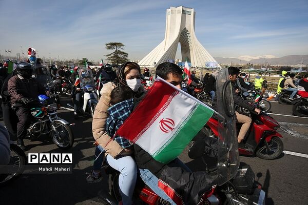 راهپیمایی یوم الله ۲۲ بهمن در تهران- ۲