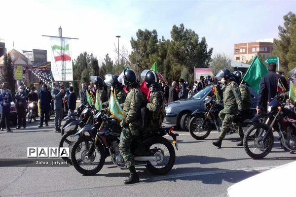 مراسم ۲۲ بهمن به صورت خودرویی و موتوری در خاورشهر